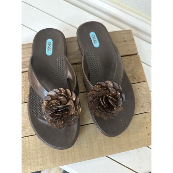 Oka B Lucy Seashell Flower Flip Flop Sandals, size Small 5-6, brown - Picture 3 of 5